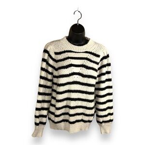 XL MAURICES BLACK WHITE STRIPED SWEATER LONG SLEEVE ROUND NECKLINE KNIT